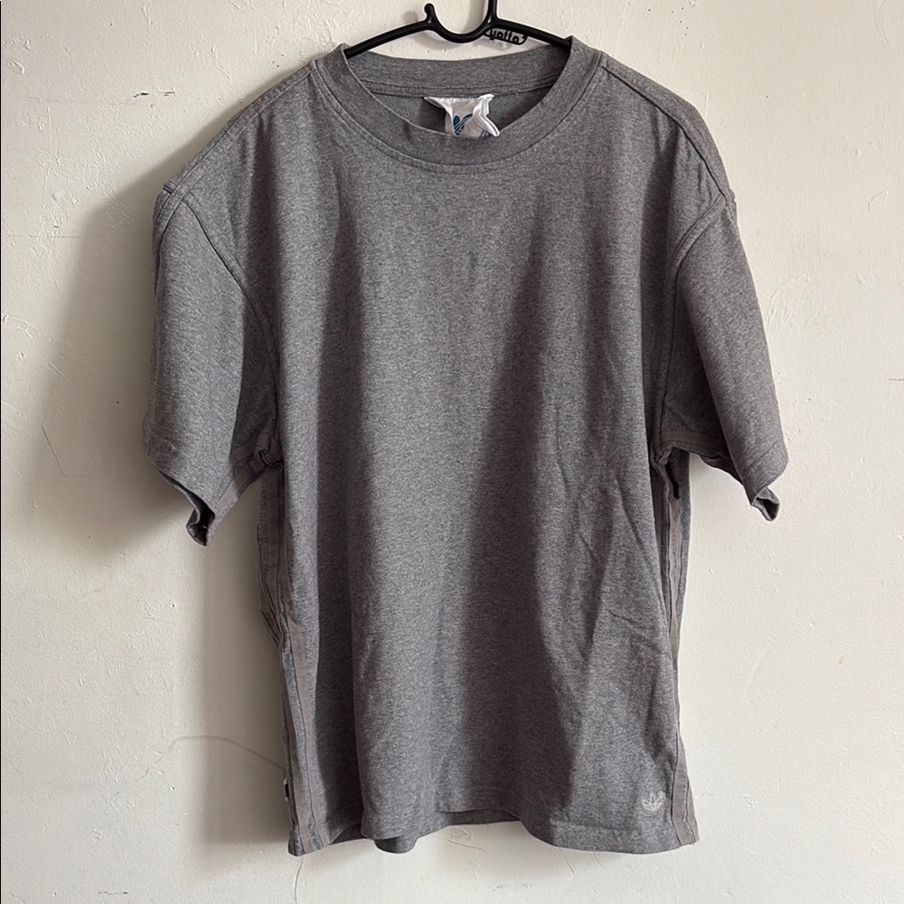 ADIDAS’S BLUE VERSION ESSENTIALS TEE